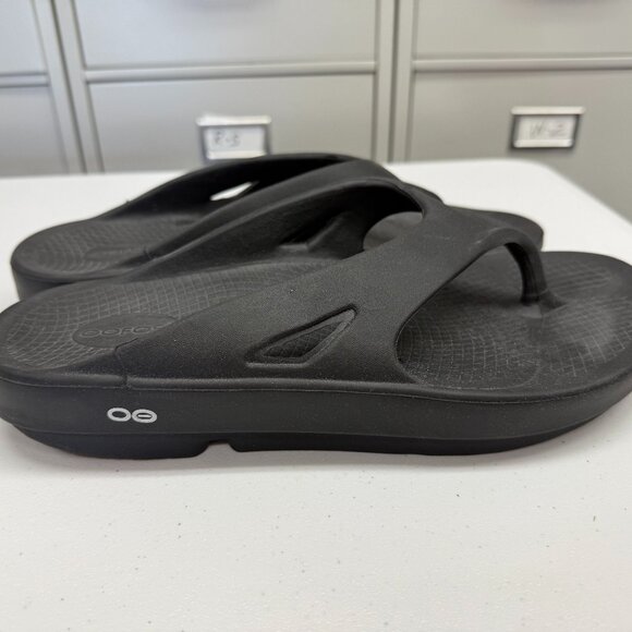 Oofos Men\'s Sandals